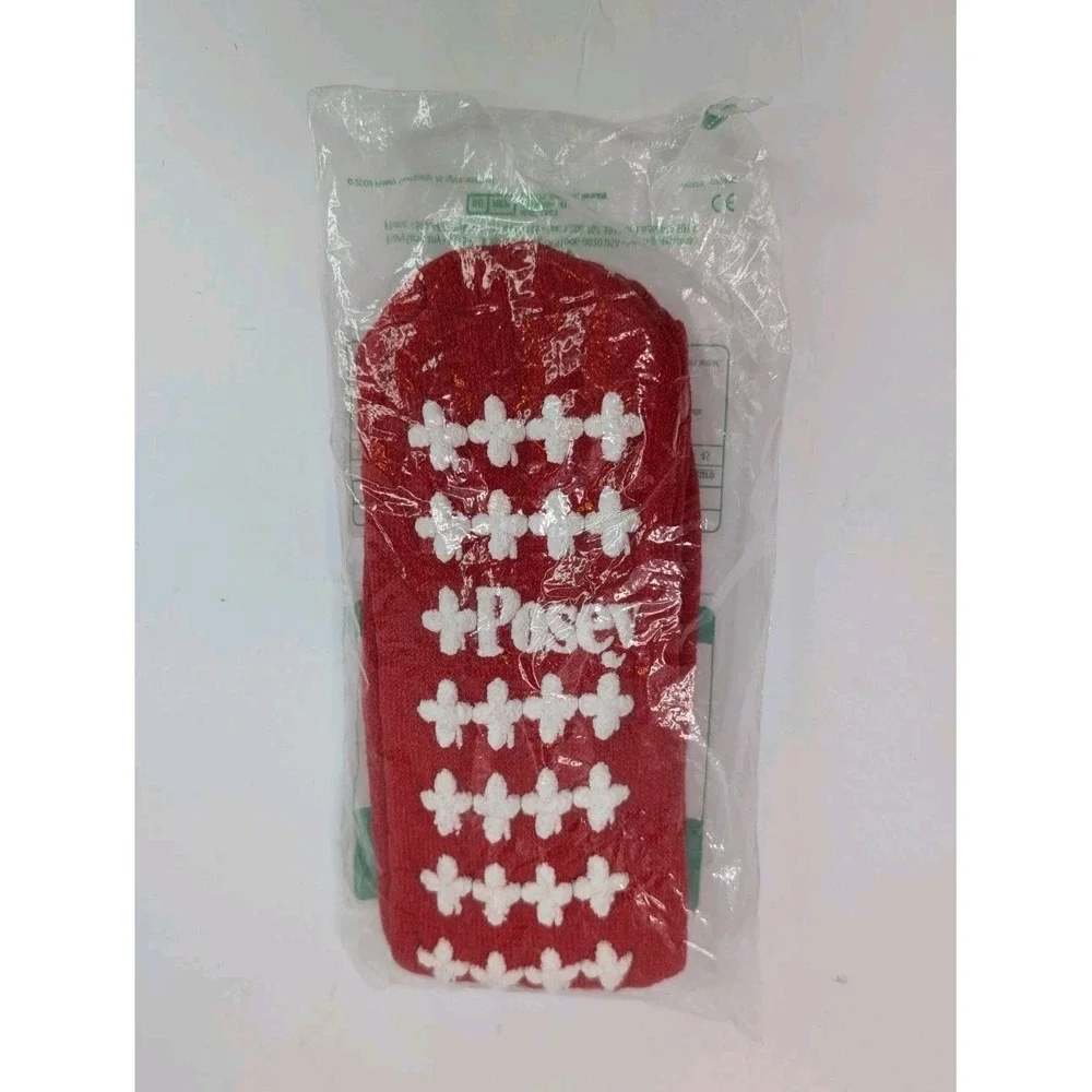 Posey Fall Management Non-Skid Socks Red Medium New in Package Tread Grip